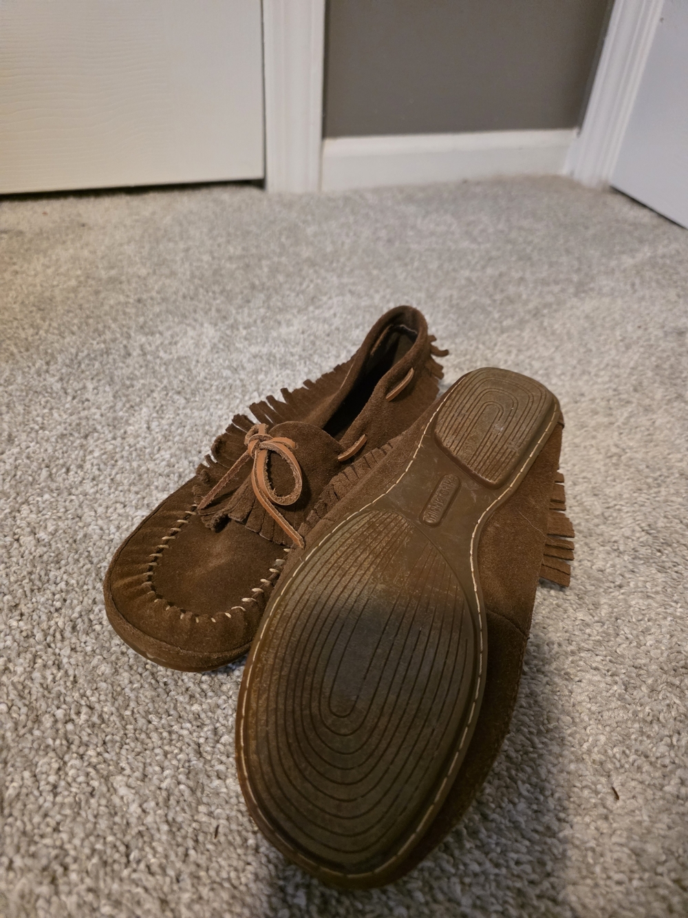 Minnetonka Brown Suede Fringe Moccasins